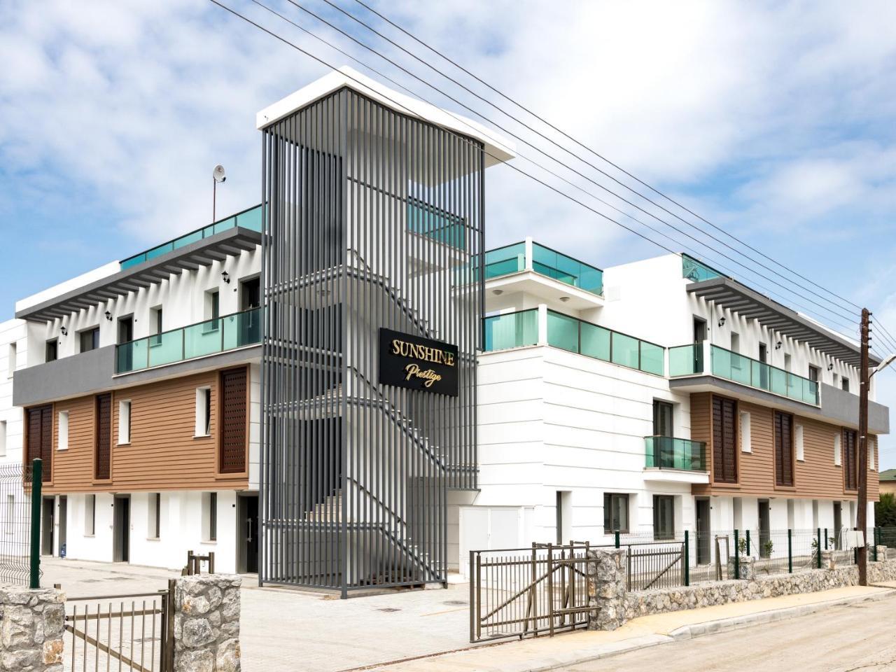 Sunshine Prestige Apartments Agios Georgios  ภายนอก รูปภาพ