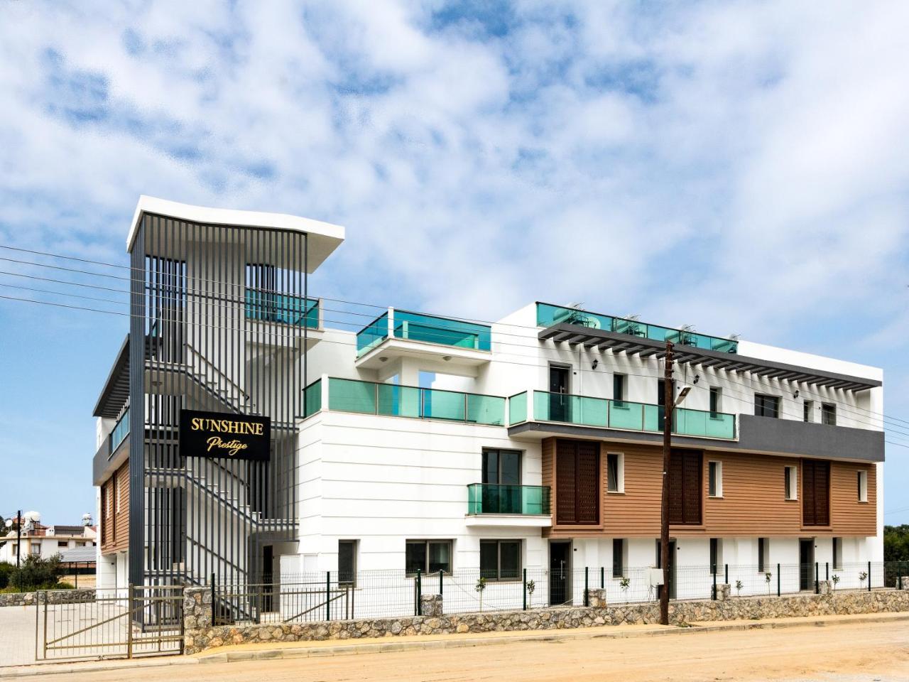 Sunshine Prestige Apartments Agios Georgios  ภายนอก รูปภาพ